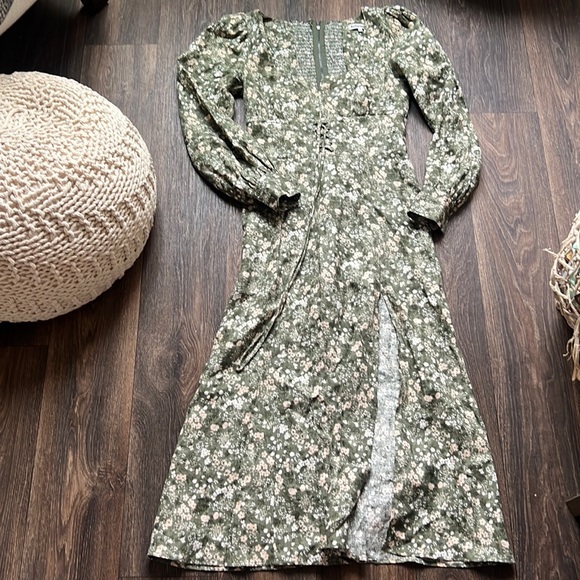 Reformation Floral Green Dress is available for purchase on au PAY Market -  Imported Goods Online Store Co.Ltd. | au PAY Market - Online Shopping Site